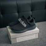 核心私 Adidas阿迪达斯Lite Racer Adapt 4.0透气运动跑步鞋 货号：H04828 尺码：40 41 40.5 41 42 42.5 43