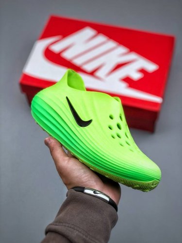Nike Reactx Rejuven8 夏日穿搭凉鞋 耐克洞洞鞋采用质感柔软且出众回弹的 Reactx泡绵，缔造非凡舒适的日常穿着体验，助你保持活力。货号：H