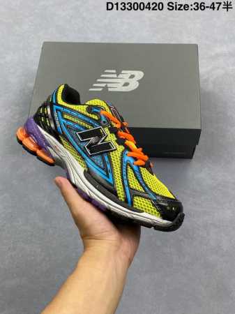 New Balance M1906R系列 复古老爹防滑耐磨低帮 跑步鞋 男女同款 采用轻质牛剖革拼接透气网眼衬垫织物鞋面材质 T-Beam大底提供足步弓支撑 保 - 点击图像关闭