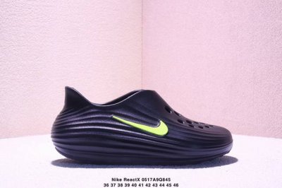 Nike Reactx Rejuven8 耐克 简约舒适 由兼具轻便性和耐用性的Eva泡沫打造拖鞋的外观十分吸引人 融合了舒适与时尚的元素延续了简约独特的美学风