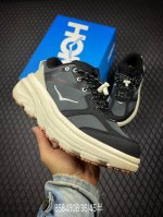 b 公司级Hoka One One U Bondi B3Ls 全新配色 Hoka One One是一家立志于做高端跑鞋的牌子，隶属于美国Deckers Bran