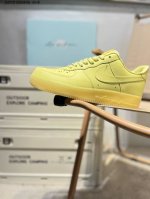 200 耐克 Nike Air Force 1 '07空军一号 百搭休闲运动板鞋。柔软、弹性十足的缓震性能和出色的中底设计，横跨复古与现代的外型结合，造就出风靡