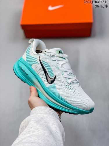 公司级nike Vomero 18 耐克 舒适减震防滑 低帮跑步鞋 全掌reactx泡绵中底 前掌和后跟还配备了air Zoom气垫单元 据说跑起来更快更舒适哦