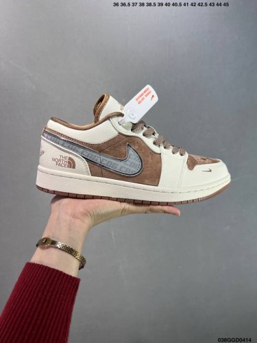 公司级Air Jordan Aj1 Low 低帮系列定制配色Wg8850-012 原厂内置气垫魔块 A模大底 头层小牛皮 鞋舌Aj原厂专用牛津布+Aj专用反口珍