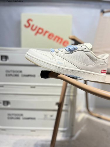 公司级头层皮Supreme X 乔丹Air Jordan 1 Low Aj1低帮系列篮球鞋 官方同步配色 原装级产物 #拒绝公底 立体鞋型 细节完美 高清洁度B