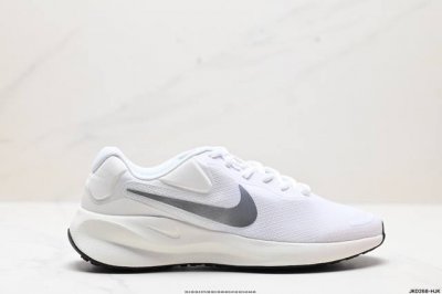 公司级nike Revolution 7透气 低帮 跑步鞋兼顾迅疾外观和稳固脚感，后跟覆面和中足动态支撑巧妙融合，缔造稳定顺畅的迈步体验 货号:Fb2208-1