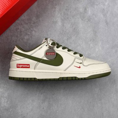 本地 核心私 Nk Sb Dunk Low Supreme联名-军绿双勾 周年高端定制 低帮休闲板鞋 #定制鞋盒 大厂纯原品质出货 超高清洁度 皮料切割干净无任