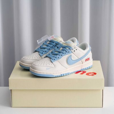 核心私 Nike Dunk 全套原楦原模倾力打造完美版型 独家原厂航空铝磨具打磨大底 鞋头坡度极致还原 无解鞋型 原盒原配 圈内天花板工艺 原厂冲刀 超高清洁度