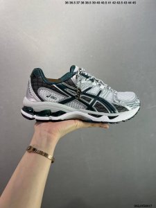 公司级Asics Gel-Nimbus 10.1 亚瑟士 复古先锋 潮流 拼接耐磨 低帮休闲跑步鞋 货号:1203A780-101 尺码:36 37 37.5