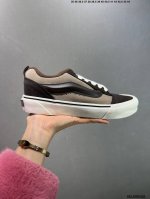 130 vans Classics Knu Skool 苏格兰格纹拼接 厚鞋舌面包鞋 vans联名超火的土豆鞋，复古经典，鞋头放大、包边上移加厚、鞋舌加厚。Va