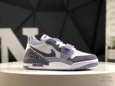 Air Jordan Legacy 312 乔丹篮球鞋系列 号称 “最强三合一” 的 Jordan Legacy 312，自然有着杂交结合的设计，它的名字就展现