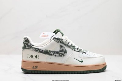 公司级NIKE AIR FORCE 1‘07 原楦头原纸板 打造纯正低帮空军版型 专注外贸渠道 全掌内置蜂窝气垫 原盒配件 原厂中底钢印、拉帮完美 货号:KK1