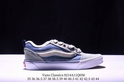 Vans Classics Knu Skool 苏格兰格纹拼接 厚鞋舌面包鞋 Vans联名超火的土豆鞋，复古经典，鞋头放大、包边上移加厚、鞋舌加厚。Vans C