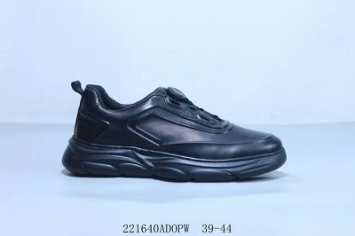 Ecco 爱步 早秋经典爆款 驱动系列 休闲运动跑鞋 休闲鞋 鞋面采用原厂进口头层牛皮 柔性环保Pu+Rb一体成型大底 独特制鞋工艺 舒适百搭 221640Ad