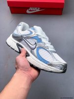 新品公司级 耐克 Nike 2025年新款 Nike V5 Rnr 轻量缓震支撑休闲鞋 舒适防滑耐磨低帮复刻运动鞋 厚底增高老爹鞋 Hj5228-003经典设计