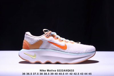 120 耐克 Nike Motiva 耐克夏季透气缓震波浪跑鞋 鞋底采用夸张的弯曲几何设计，塑造弧形摇杆造型，助力轻松向前。顺畅迈步体验上脚即知，令你乐在其中。