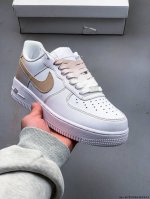 220 原楦数据纸版，采用硬质优质皮革鞋面材质，内置全掌Air Sole气垫。耐克 Nike Air Force 1 Low 空军一号低帮百搭休闲运动板鞋 03