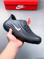 nike Reactx Rejuven8男子凉鞋采用质感柔软且出众回弹的 Reactx泡绵，缔造非凡舒适的日常穿着体验，助你保持活力。鞋面透气孔设计，营造出色透