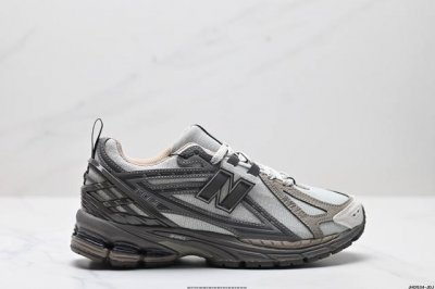 公司级new Balance M1906系列复古单品宝藏老爹鞋款 公司级版本复古元素叠加 质感超级棒 楦版型材料细节做工精细 作为nb最经典的档案鞋型之一 与