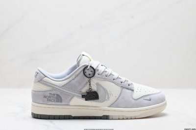 公司级nk Dunk Low Retro “Diy高端定制” 低帮休闲运动板鞋 原装头层材料 用料绝不含糊 独家版型蒸餾加工帶來的是更好的视觉和脚感体验 清洁度