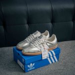 核心私 Adidas Samba Og 桑巴舞街头系列德训运动板鞋 采用固色翻毛皮组合牛剖革鞋面材质 外置正确3层组合围条加厚烟胶橡胶大底 货号：Jr0035