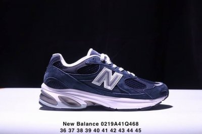 简介：真标New Balance M2010系列 新百伦 复古老爹风网布跑步休闲运动鞋 新百伦经典配色 沿袭了面世之初的经典科技 以Encap中底配以升级版 N