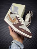 B 高端定制Nike Sb Dunk Low 巴宝莉联名---棕卡其格纹 高端定制 低帮休闲板鞋 定制鞋盒 大厂纯原品质出货 超高清洁度 皮料切割干净无任何毛边