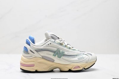 真标新百伦New Balance 1000 系列低帮复古老爹风休闲运动跑步鞋 New Balance 在不同配色上其鞋面材质呈现不同感觉 无论是运动风抑或是高级