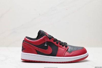 公司级耐克nike Air Jordan 1 Lowaj1乔丹一代中帮经典复古文化休闲运动篮球鞋 货号:Dc0774- 尺码:36 36.5 37.5 38 3