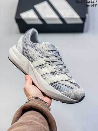 Adidas Lightblaze 舒适防滑低帮跑步鞋，轻盈缓震搭载Lghtstrike中底科技 - 点击图像关闭