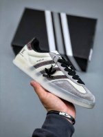 C版 Adidas Gazelle Og Lv联名款 白灰配色 高端定制羚羊系列 大厂纯原品质出货 超高清洁度 细节完美 舒适百搭 低帮休闲板鞋 男女同款货号