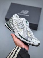 390支持放店 M版本 New Balance 1906系列复古老爹风休闲运动慢跑鞋 M1906Rgp #采用轻质牛剖革拼接透气网眼衬垫织物鞋面材质 T-Bea