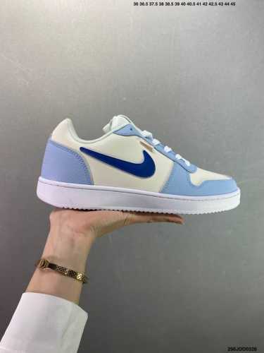 130 耐克Nike Ebernon Low Prem 休闲运动板鞋 低帮百搭透气休闲运动板鞋，经典耐用的设计，兼顾舒适脚感和出众风范，演绎匠心之作。结构性的支