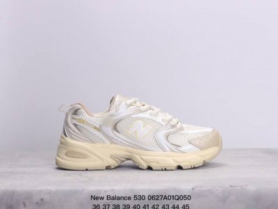 New Balance 530 复古跑鞋 小红书爆款 官网售罄 这双鞋确实是nb家经典复古款式之一，以全新科技诠释，成功打造530鞋款，鞋面在保持530基本线条