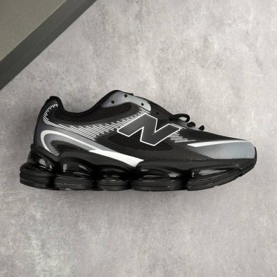 本地 核心私 new Balance 新百伦 Nb 0 网面休闲鞋 复古还要机能 Nb官方重磅新品 一款融合复古设计与现代科技的跑鞋 以其经典的造型和舒适脚感