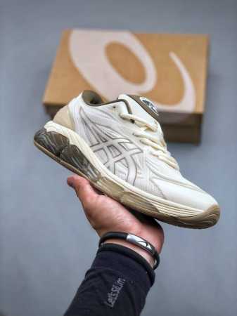 Asics 亚瑟士 Gel-Quantum 360 Viii 低帮运动休闲跑步鞋 货号：1203A402-101 .Xb 尺码：40-45 半 - 点击图像关闭