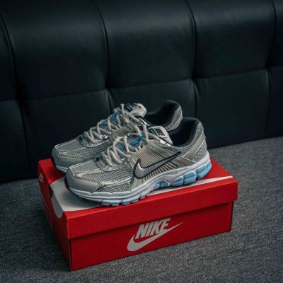 核心私 nike 耐克夏季 Zoom Vomero 5 运动鞋休闲训练跑步鞋 Nike Zoom Vomero 5 男女子运动鞋妥帖包覆足部 提供透气支撑效果