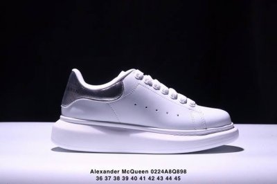 真标意大利高奢品牌Alexander Mcqueen亚历山大 麦昆 Sole Leather Sneakers低帮时装厚底休闲运动小白鞋 货号:553770 W