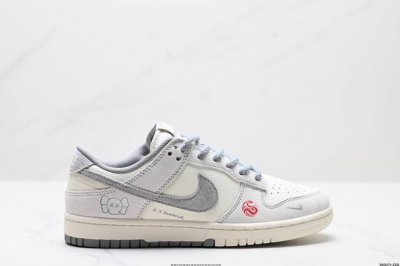 公司级Nk Dunk Low Retro “Diy高端定制” 低帮休闲运动板鞋 原装头层材料 用料绝不含糊 独家版型蒸餾加工帶來的是更好的视觉和脚感体验 清洁度