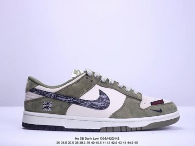 海外爆款限量发售！公司级 Nike SB Dunk Low“UN联名 幻影军绿黑勾” 周年高端定制 低帮休闲板鞋 定制鞋盒 大厂纯原品质出货 超高清洁度 皮料切