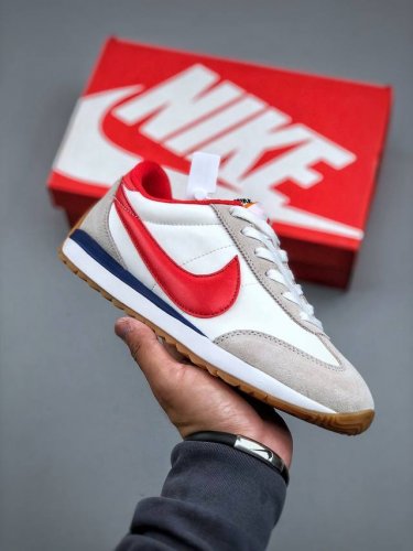 Nike pacific 舒适百搭 复古运动鞋防滑耐磨 低帮 生活休闲鞋 pacific 的复古设计与皮革 绒面革和网眼等传统纹理相结合 这款运动鞋还采用经典人