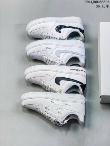 公司级带半码 耐克Nike Air Force 1“07空军一号低帮百搭休闲运动板鞋。柔软、弹性十足的缓震性能和出色的中底设计，横跨复古与现代的外型结合，造就出