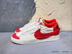 130 耐克 Nk Blazer Low 77 Se Nn复古经典开拓者 颇具辨识度的Nike Blazer Mid配色，将于今年回归登场，Swoosh配色填充