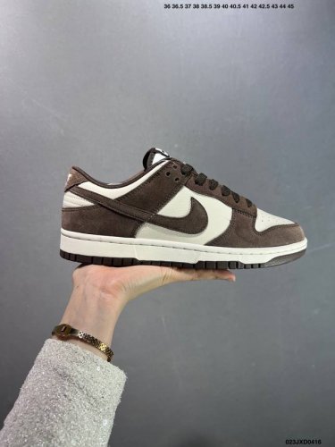 公司级Nike Dunk Sb Low 棕白色 Dunk Sb顾名思义，具有经典的Dunk血缘，又注入了更多的时尚元素。相较于普通的Dunk滑板鞋，改良版的Du