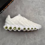 本地 核心私 Nike Air Max Dn8 耐克运动舒适减震气垫跑步鞋 #鞋款旨在透过 Dynamic Air 技术提升全天穿着体验，当中首次采用了全掌 D