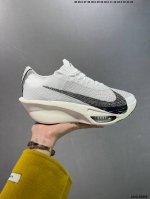 230 公司级Nk Air Zoom Alphafly Next% 3 2024 减震马拉松跑步鞋 公司级版本 首次通过一体式鞋底 替代了后跟和前足分离的设计