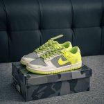 核心私 Nike Dunk 全套原楦原模倾力打造完美版型 独家原厂航空铝磨具打磨大底 鞋头坡度极致还原 无解鞋型 原盒原配 圈内天花板工艺 原厂冲刀 超高清洁度