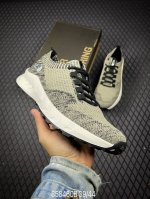 B The North Face Cedar Measa 北面系列轻便套袜式一脚蹬跑鞋 户外运动抓地耐磨休闲鞋 飞织鞋面透气性强 贴脚舒适度极好 ，超级减震抗疲