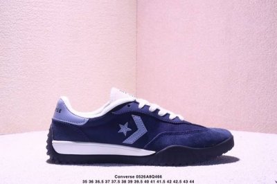 converse Run Star Trainer 系列流星复古运动鞋 复古基础百搭休闲德训运动鞋 采用尼龙面料+翻毛 透气复古运动鞋 记忆泡沫鞋垫 齿状鞋底