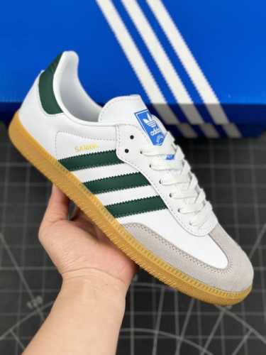 阿迪达斯 三叶草adidas Originals Samba Og 桑巴舞系列绅士德训足球风百搭低帮休闲运动板鞋 #男女鞋半码制#采用软质纤维革组合翻毛皮鞋面材